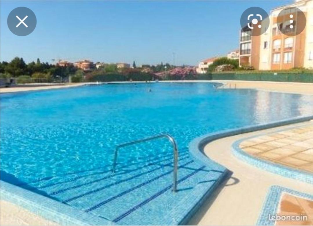 Au Lagon Bleu à Fréjus, Garage, Tennis&piscine 1200 M2