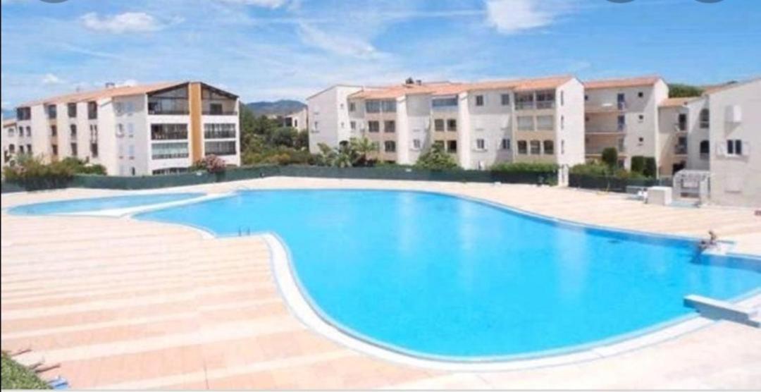 Au Lagon Bleu A Frejus, Garage, Tennis & Piscine 1200 M2 Apartment *